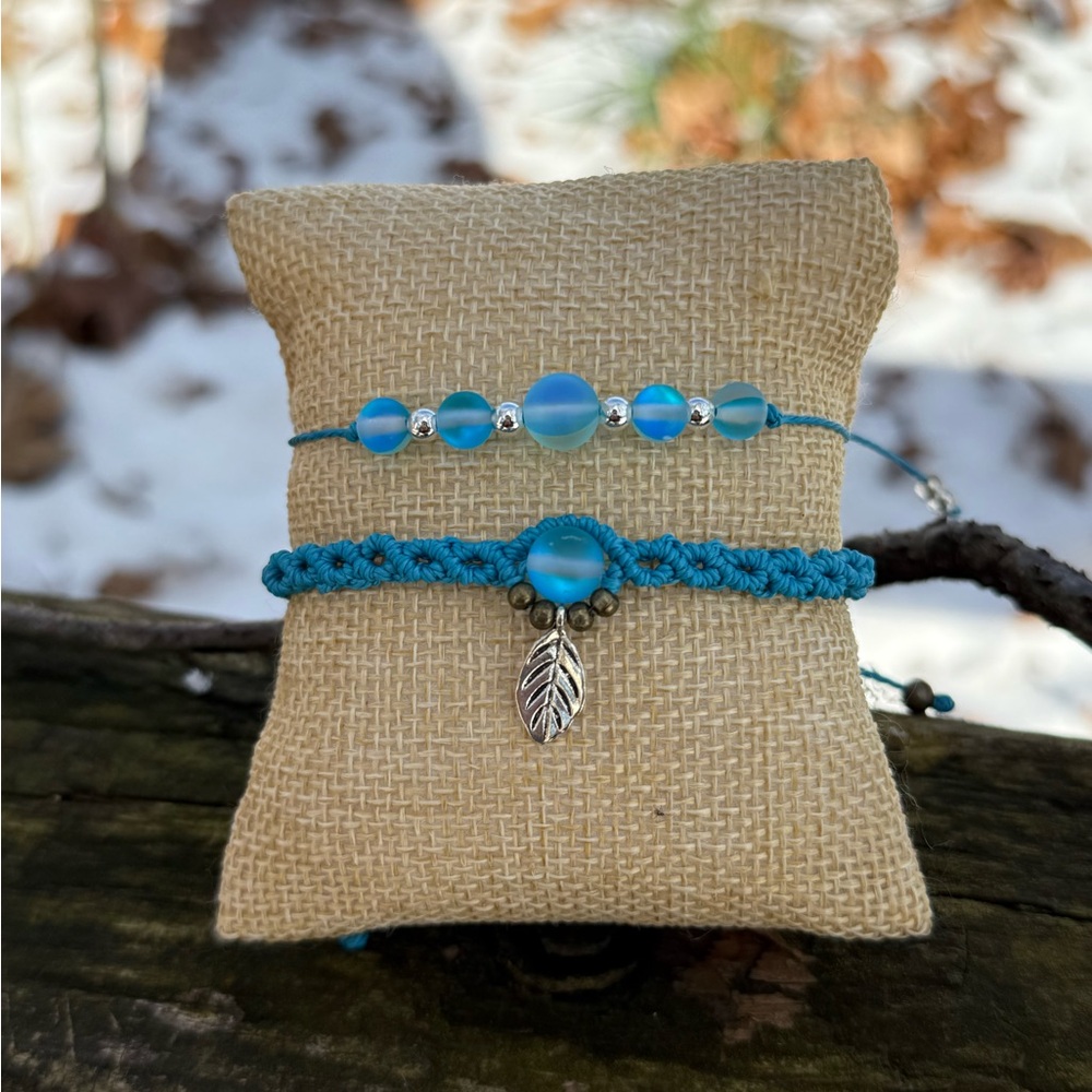 Earth Art Hand Crafted Artisan Blue Bracelet Set with Leaf Charm